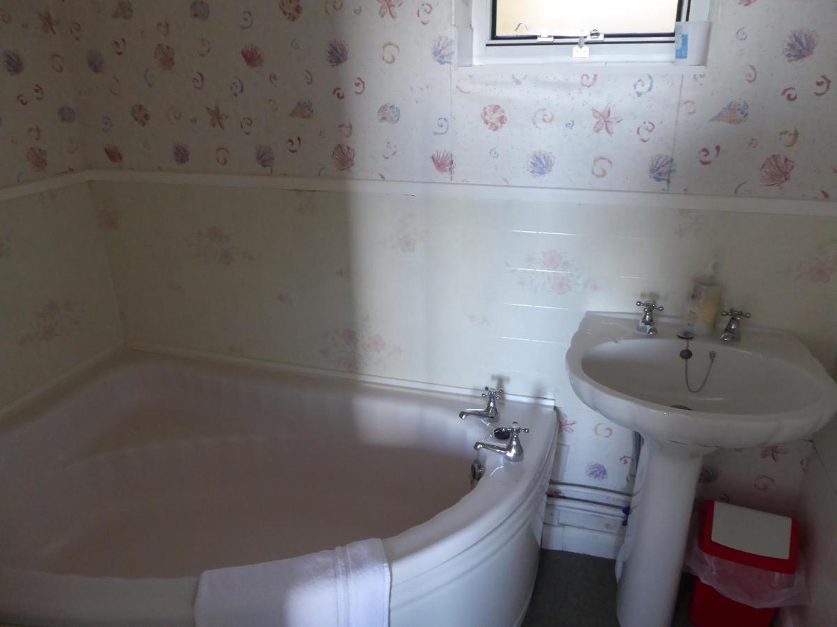 Plas Heulog Holiday Accommodation 렌페어페찬 외부 사진